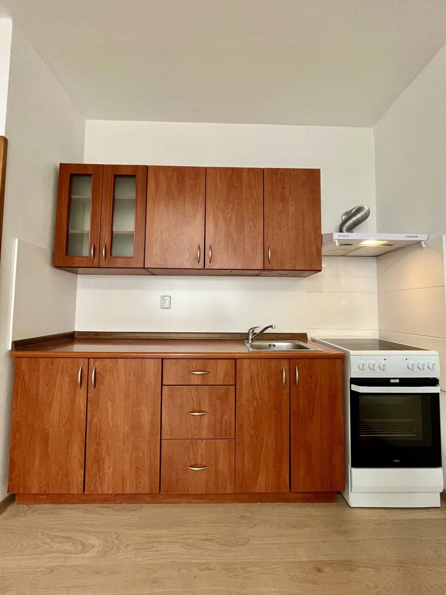 Pronájem bytu 1+kk, Střední, Havířov, 4000 Kč/měs, 30 m2