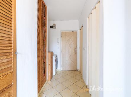 Pronájem bytu, 2+kk, 42 m²