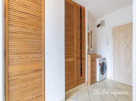 Pronájem bytu, 2+kk, 42 m²