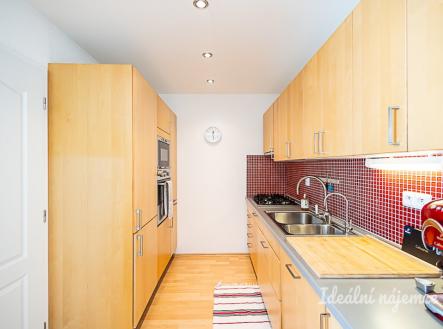Pronájem bytu, 4+kk, 68 m²