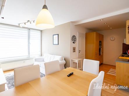 Pronájem bytu, 4+kk, 68 m²