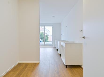 Pronájem bytu, 1+kk, 33 m²
