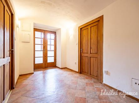 Pronájem - dům/vila, 221 m²