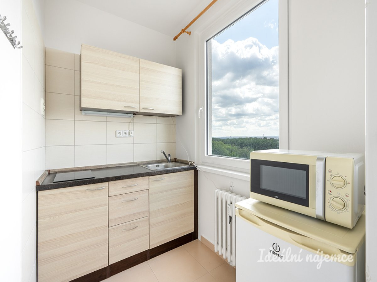 Pronájem bytu 1+kk, Mazurská, Troja, 16000 Kč/měs, 30 m2