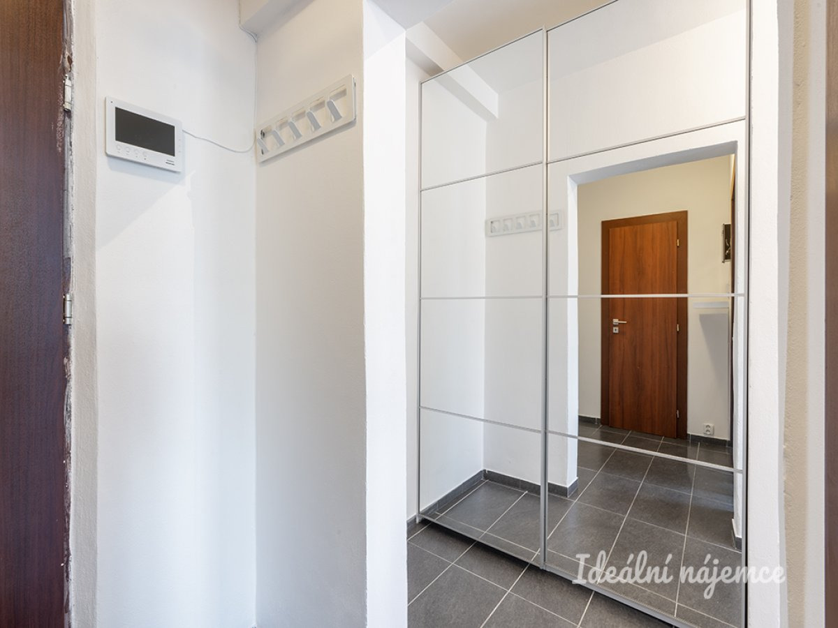 Pronájem bytu 2+1, Údolní, Braník,  20 900 Kč/měs, 59 m2