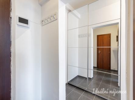 Pronájem bytu, 2+1, 59 m²