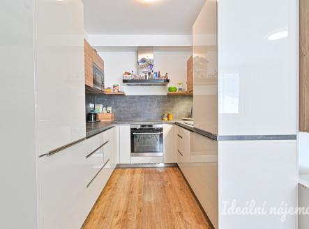 Pronájem bytu, 3+kk, 83 m²