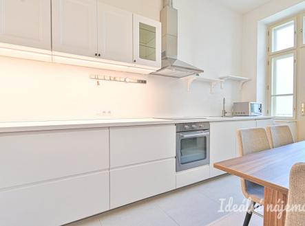 Pronájem bytu, 3+1, 97 m²