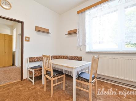 Pronájem bytu, 3+1, 77 m²