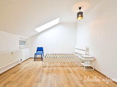 Pronájem bytu, 1+kk, 31 m²