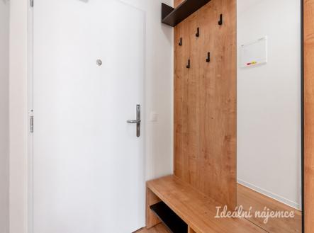Pronájem bytu, 1+kk, 27 m²