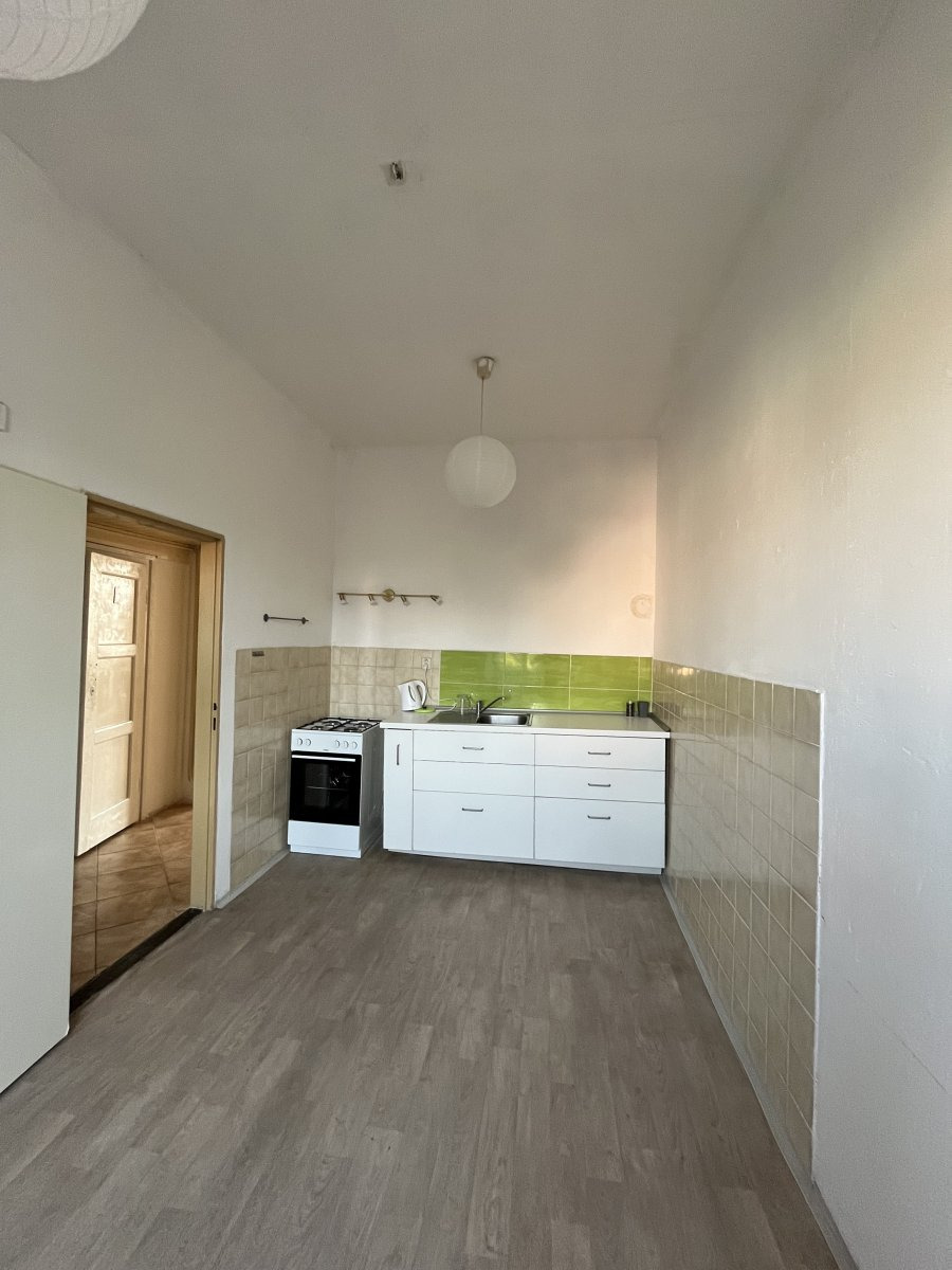 Pronájem bytu 1+1, Kpt. Nálepky, Olomouc-město, 12000 Kč/měs, 45 m2