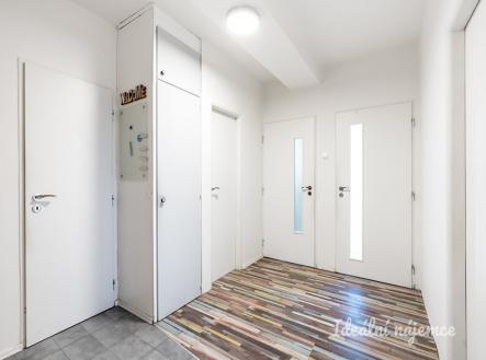 Pronájem bytu, 2+1, 56 m²