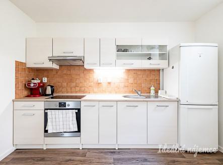 Pronájem bytu, 1+kk, 63 m²