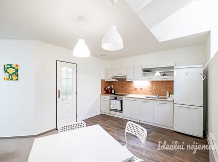 Pronájem bytu, 1+kk, 63 m²