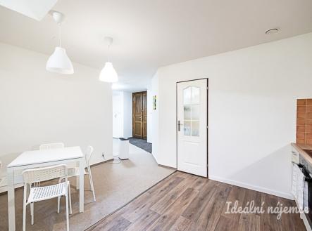 Pronájem bytu, 1+kk, 63 m²