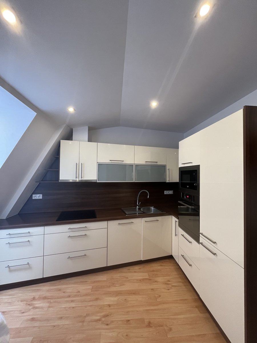 Pronájem bytu 3+1 s parkovacím stáním, Mlýnská, Prostějov, 17 000 Kč/měs, 76 m2