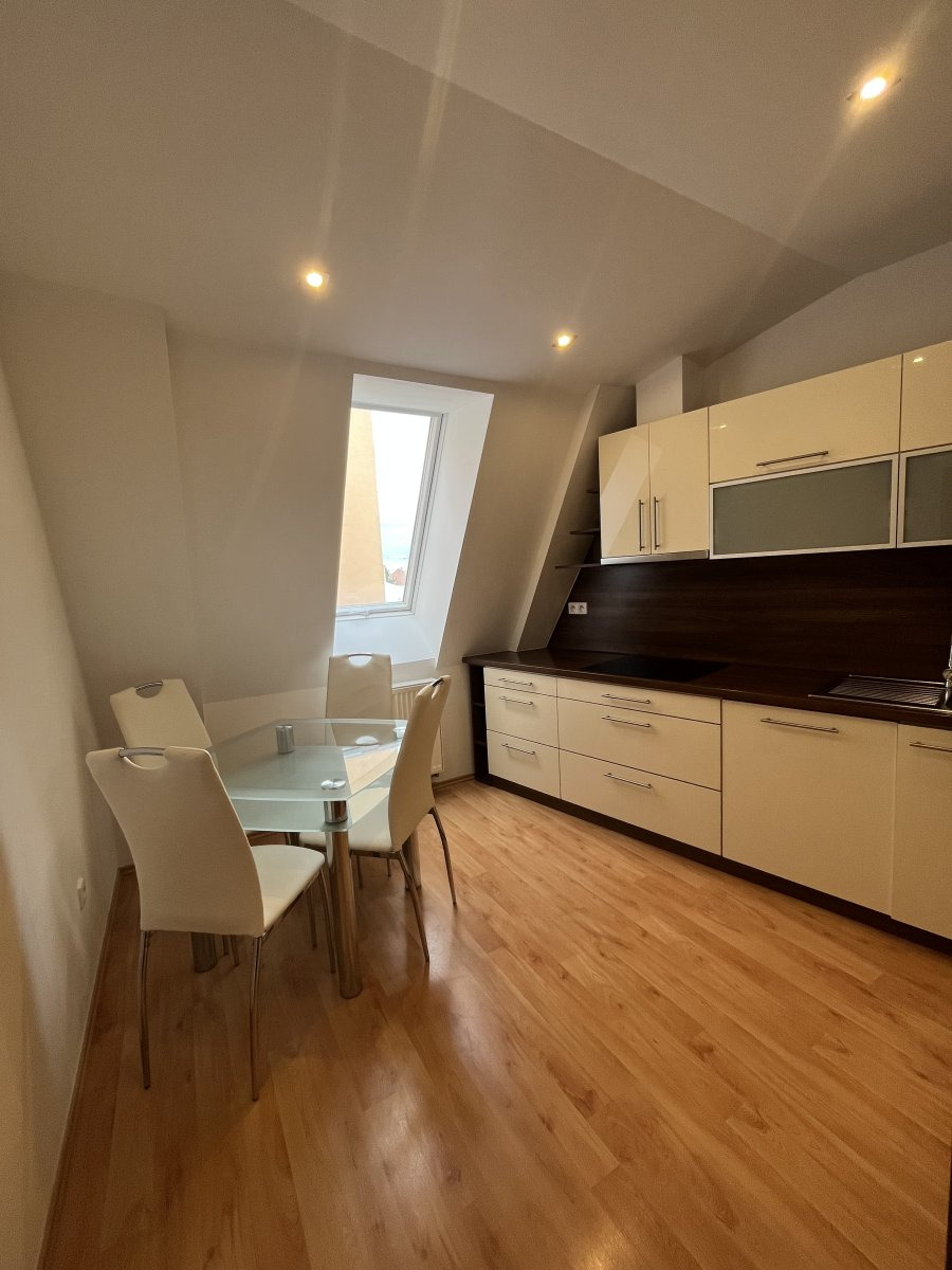 Pronájem bytu 3+1 s parkovacím stáním, Mlýnská, Prostějov, 16000 Kč/měs, 76 m2