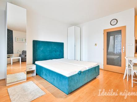 Pronájem bytu, 1+kk, 38 m²