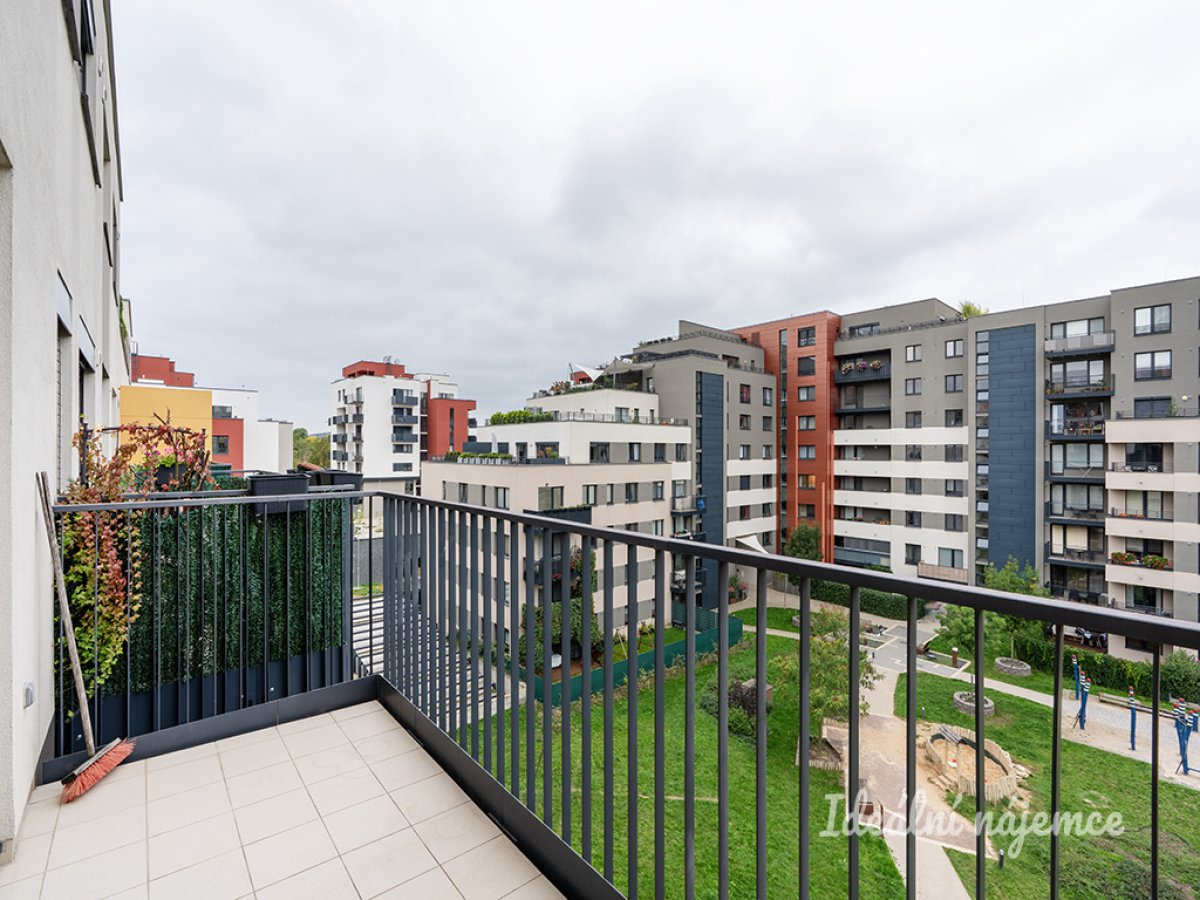 Pronájem bytu 3+kk, Fikerova, Modřany, 29900 Kč/měs, 87 m2