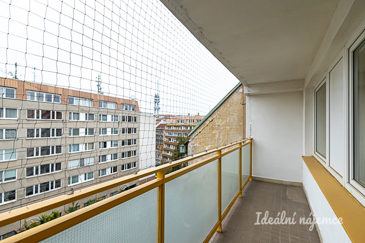 Pronájem bytu 3+1 s balkonem, Hartigova, Žižkov, 64 m2