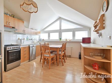 Pronájem bytu, 3+1, 67 m²