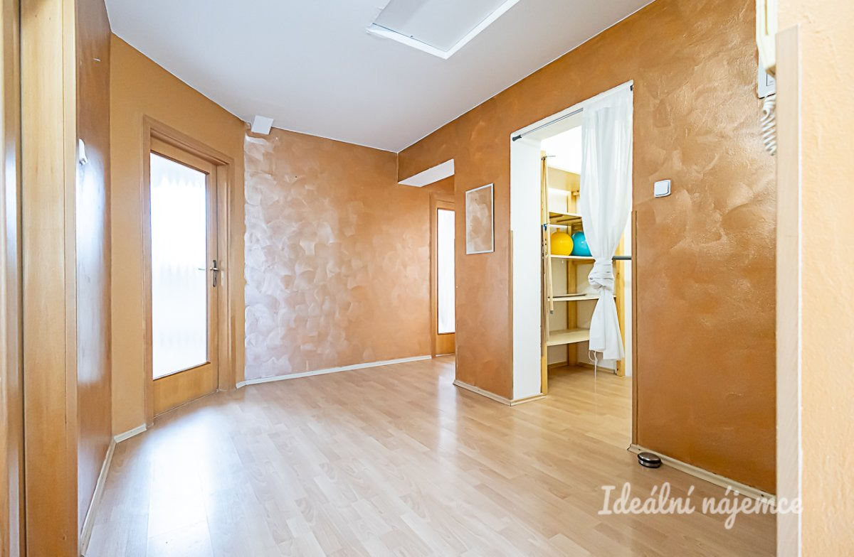 Pronájem bytu 4+kk, Labětínská, Vinoř,  27900 Kč/měs, 116 m2