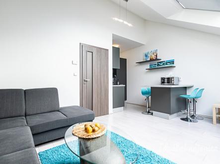 Pronájem bytu, 2+kk, 49 m²