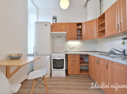 Pronájem bytu, 1+kk, 33 m²