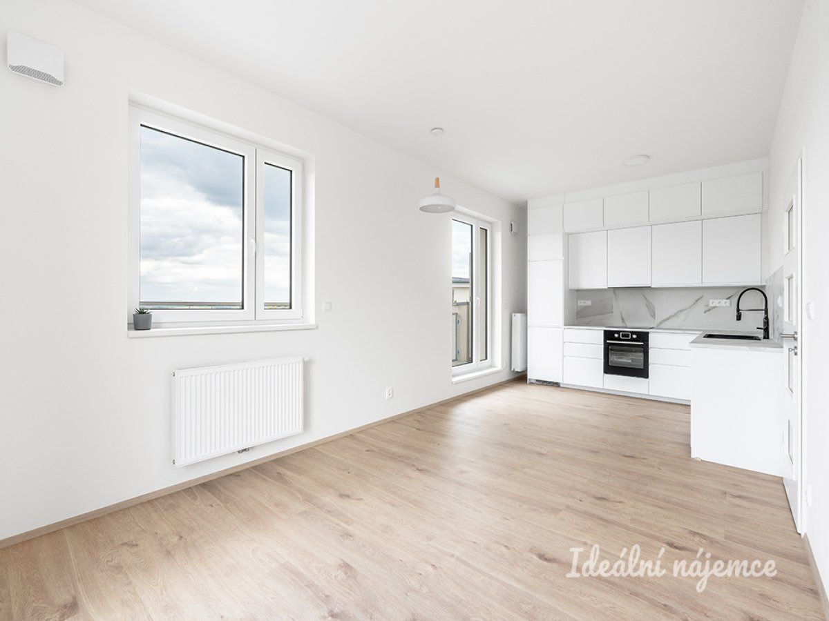 Pronájem bytu 2+kk, Augustina Lukeše, Brandýs nad Labem, 22500 Kč/měs, 48 m2