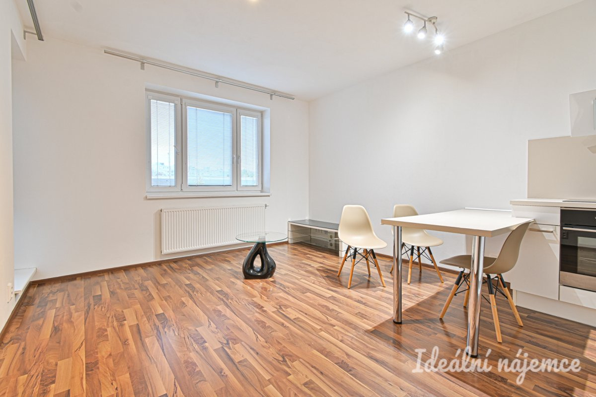 Pronájem bytu 2+kk, Říčanská, Žebětín,  17.400 Kč/měs, 47 m2