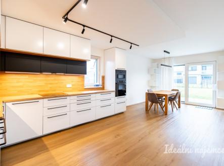 Pronájem domu/vily, 120 m²