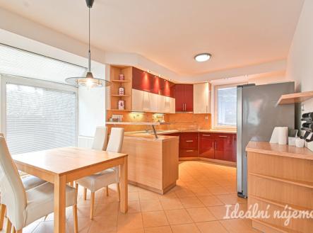 Pronájem bytu, 4+kk, 106 m²