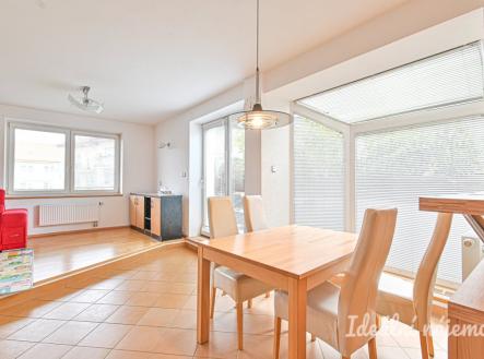 Pronájem bytu, 4+kk, 106 m²