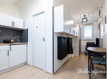Pronájem bytu, 1+kk, 18 m²