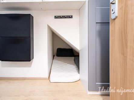 Pronájem bytu, 1+kk, 18 m²