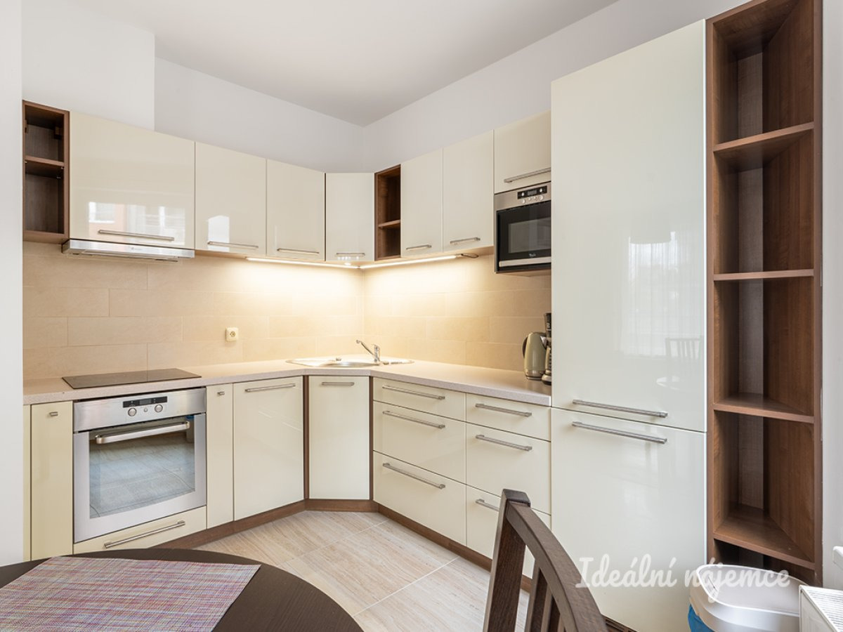 Pronájem bytu 2+kk, Sazovická, Zličín, 24900 Kč/měs, 63 m2