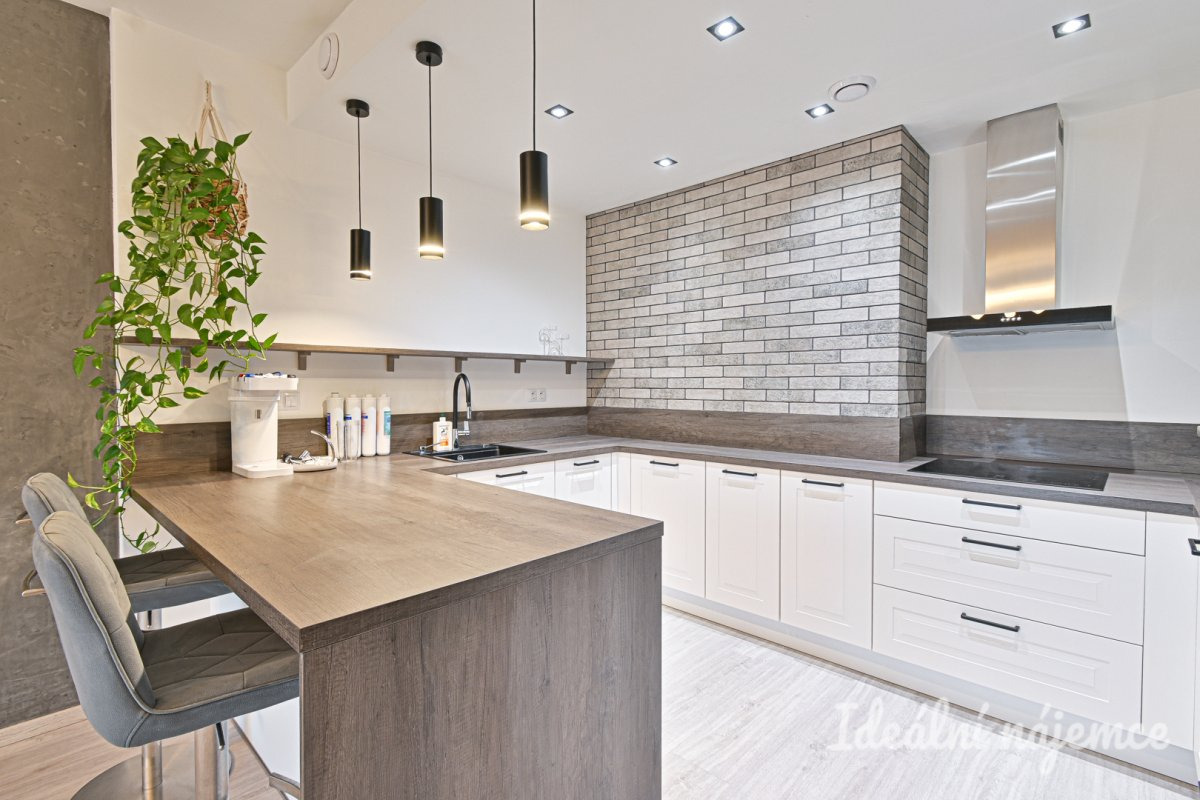 Podnájem bytu 2+kk, Poříčí, Pisárky,  20.000 Kč/měs, 57 m2 s parkovacím stáním