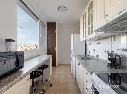 Pronájem bytu, 3+1, 70 m²
