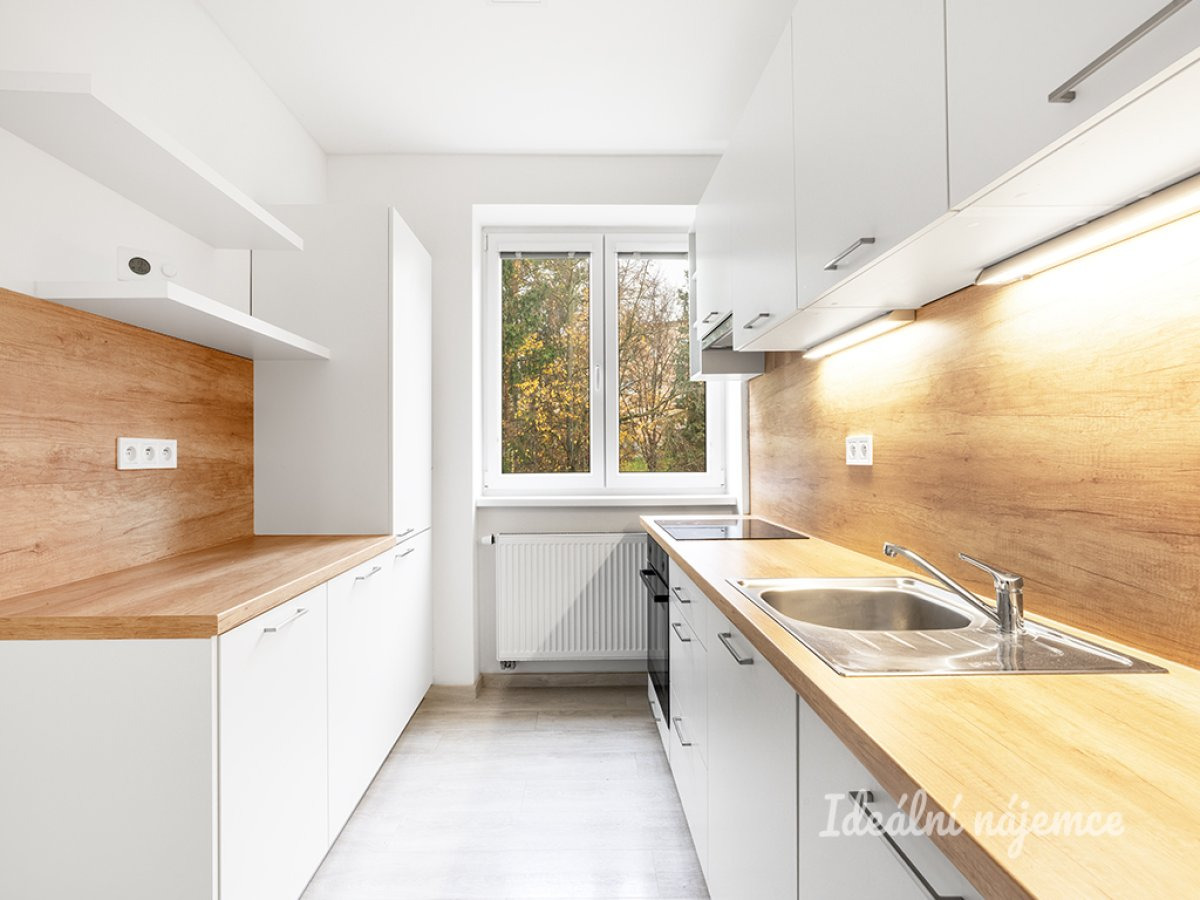 Pronájem bytu 3+1, Rosečská, Krč, 28000 Kč/měs, 84 m2