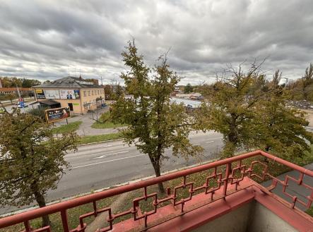 Pronájem bytu, 3+kk, 77 m²