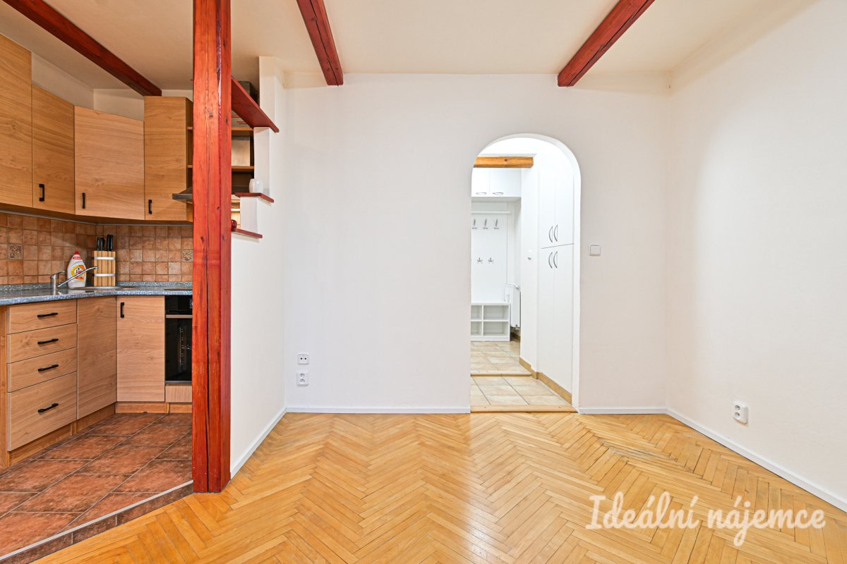 Pronájem bytu 3+kk, Bezručova čtvrť, Kuřim,  16.000 Kč/měs, 37 m2