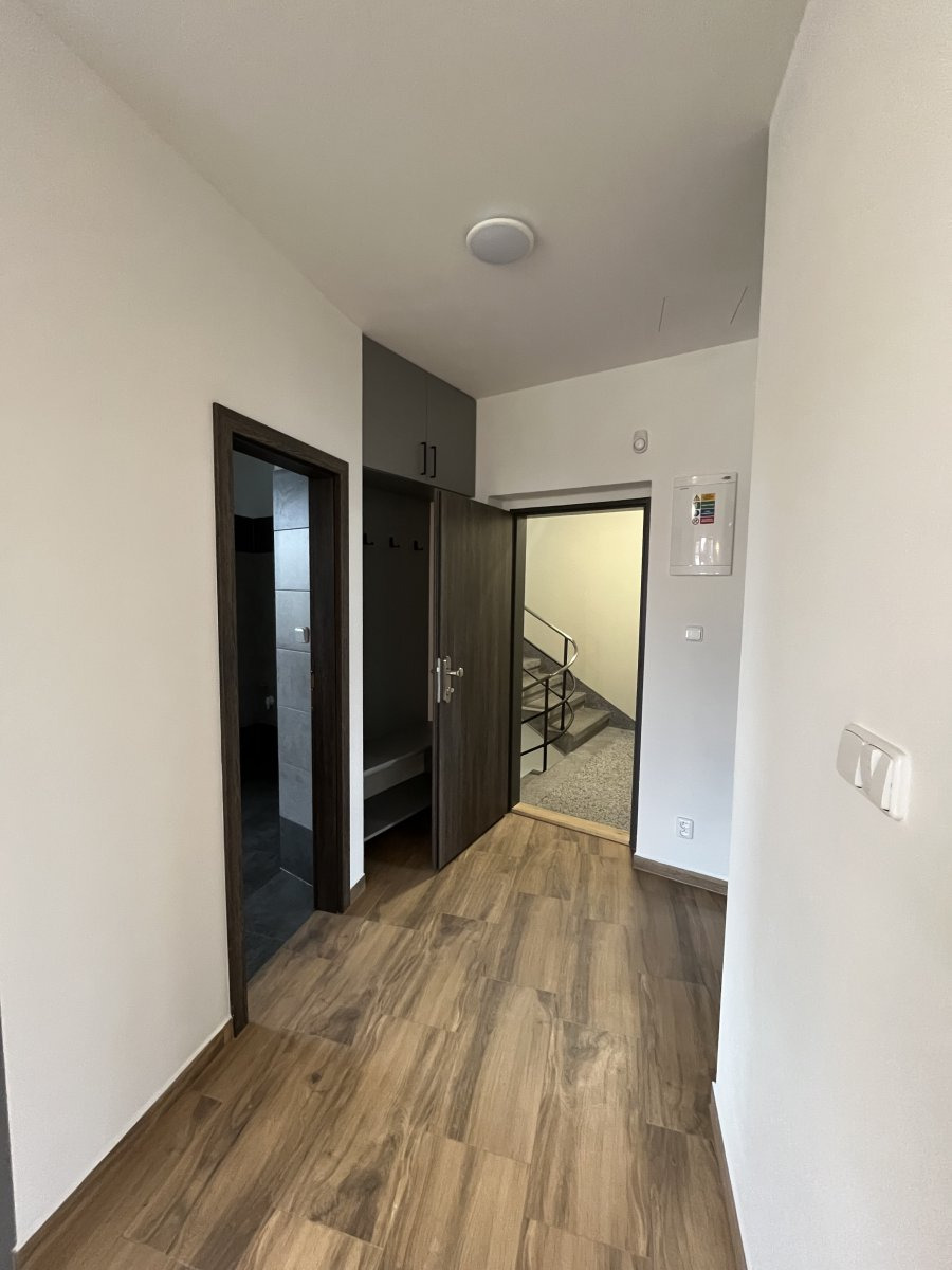 Pronájem bytu 2+1, Holická, Hodolany,19000 Kč/68 m2