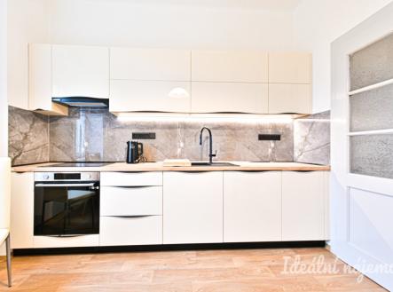 Pronájem bytu, 2+1, 64 m²