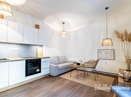Pronájem bytu, 1+kk, 28 m²