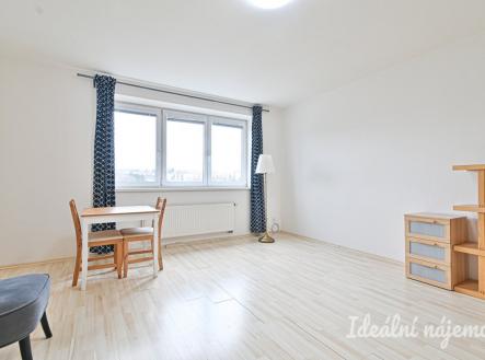 Pronájem bytu, 1+kk, 32 m²
