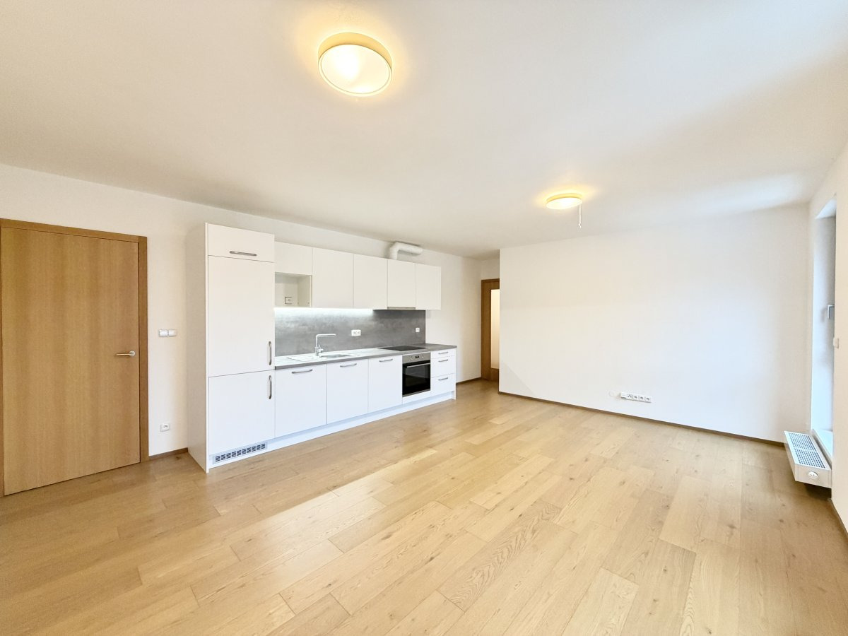 Pronájem bytu 2+kk, Vítězná, Liberec 22000 Kč/měs, 65 m2