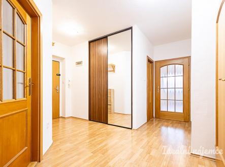 Pronájem bytu, 3+kk, 81 m²