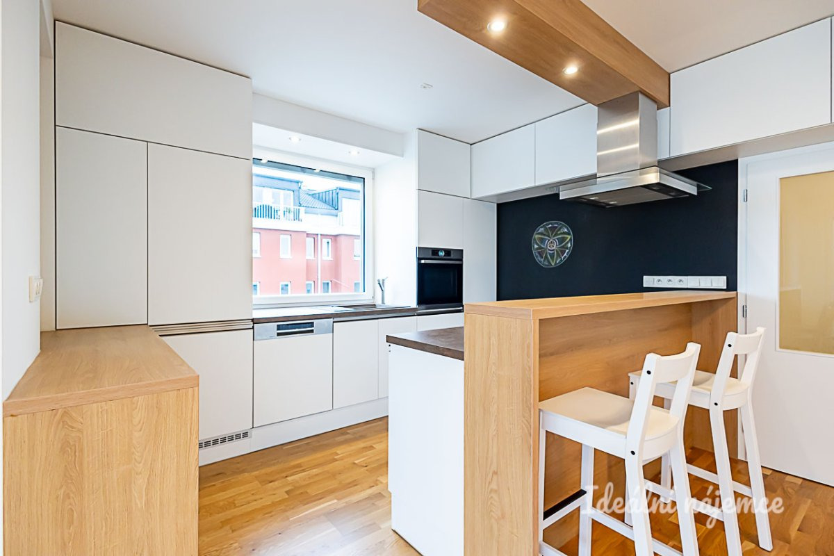 Pronájem bytu 3+kk, Jugoslávská, Úvaly u Prahy, 30000 Kč/měs., 89 m2