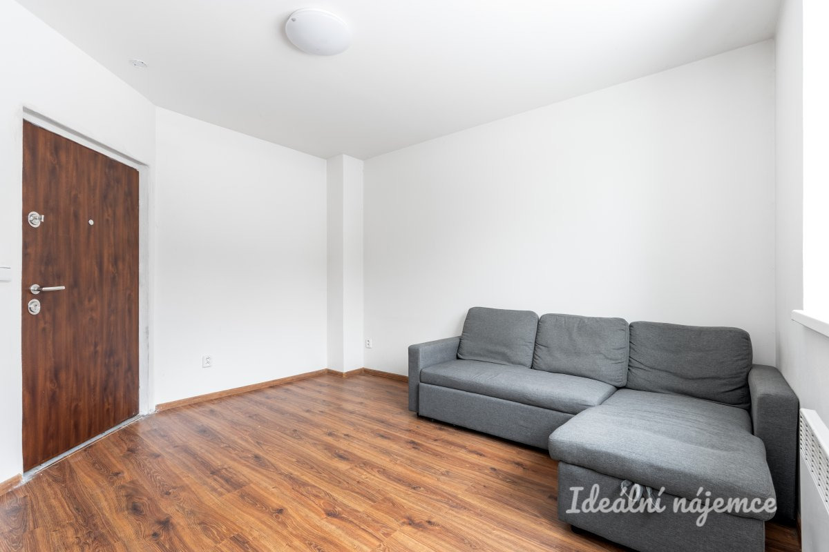 Pronájem bytu 1+kk, Kukelská, Hloubětín,15 500 Kč/měs, 26 m2